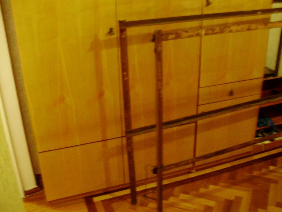 Стелаж Б/У небольшой металлический