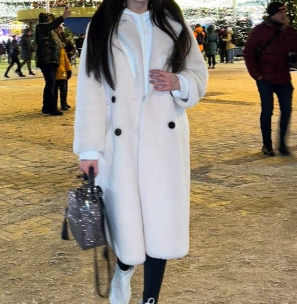 Натуральна шубка з овчини.