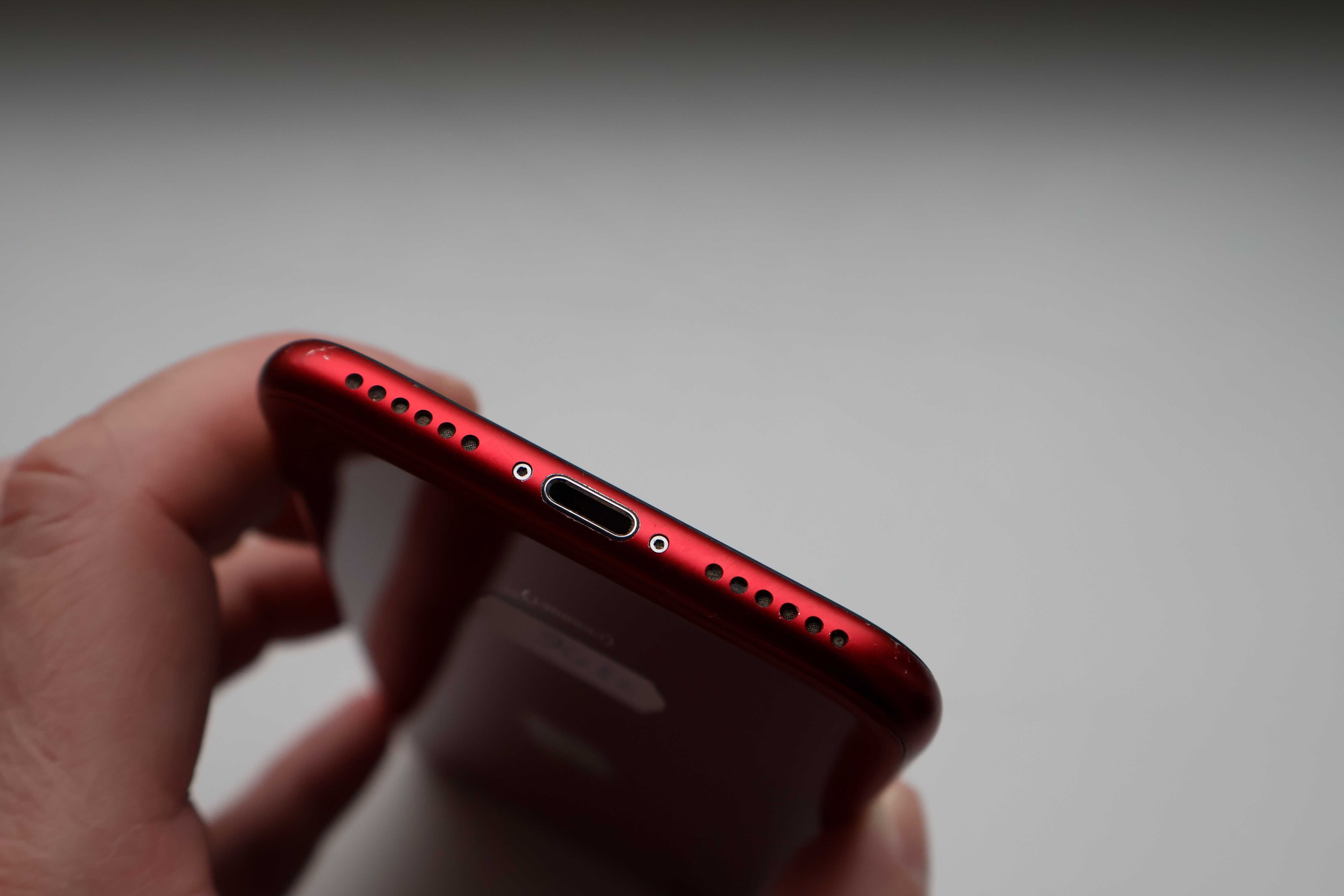 Apple Iphone SE 3 64Gb (2022) Red Neverlock Оригінал!