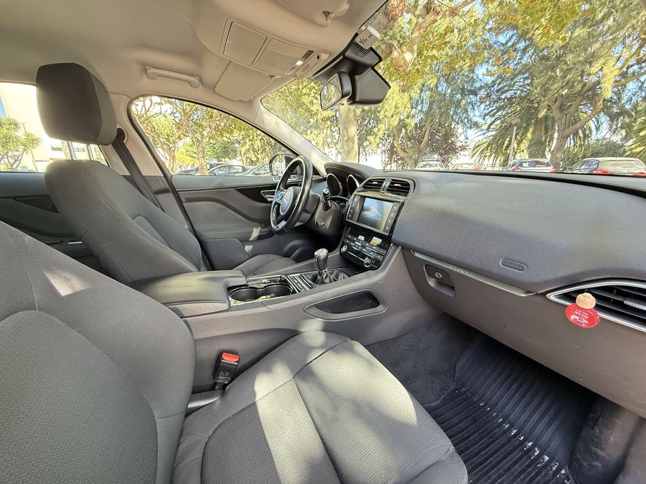 Jaguar F Pace Prestige