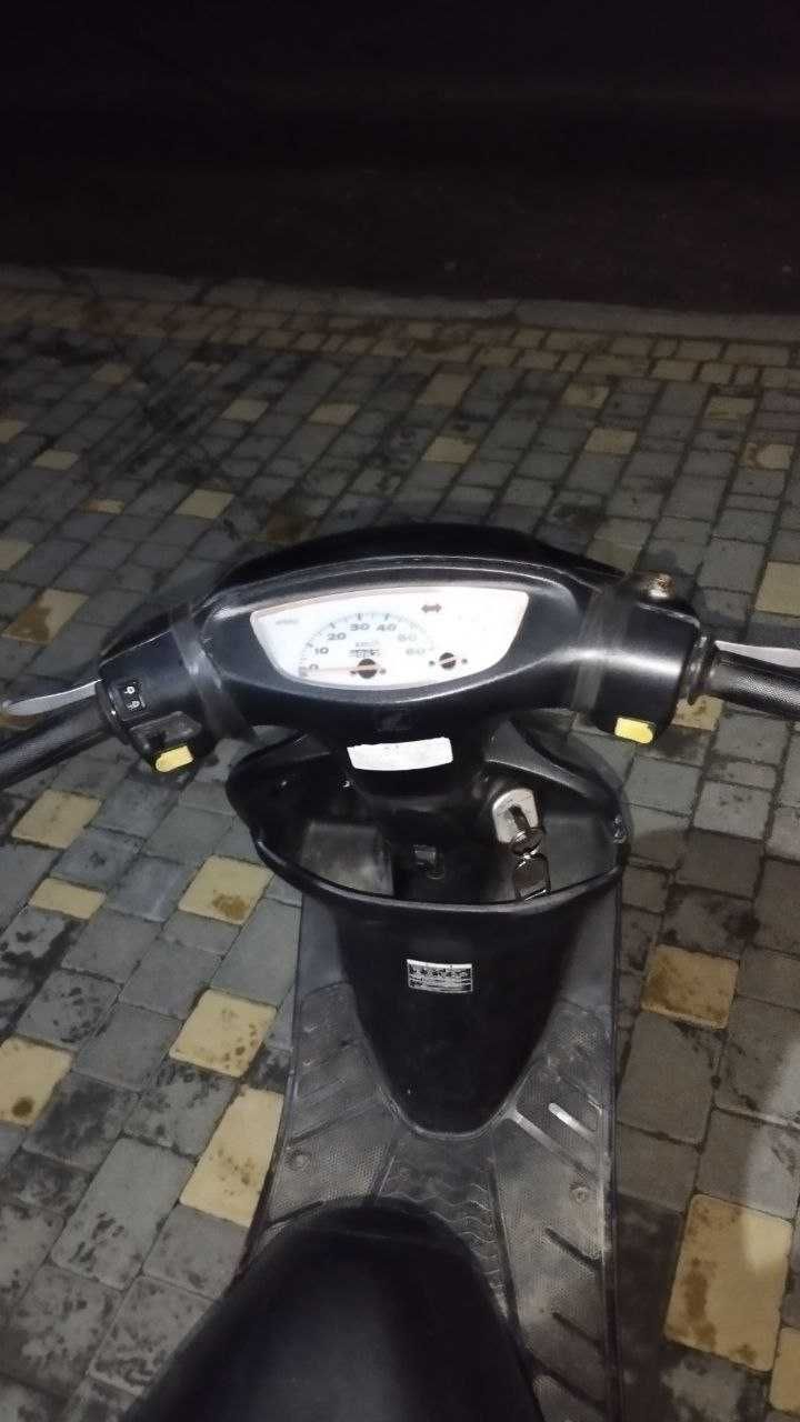 Продам скутер Honda Dio 34