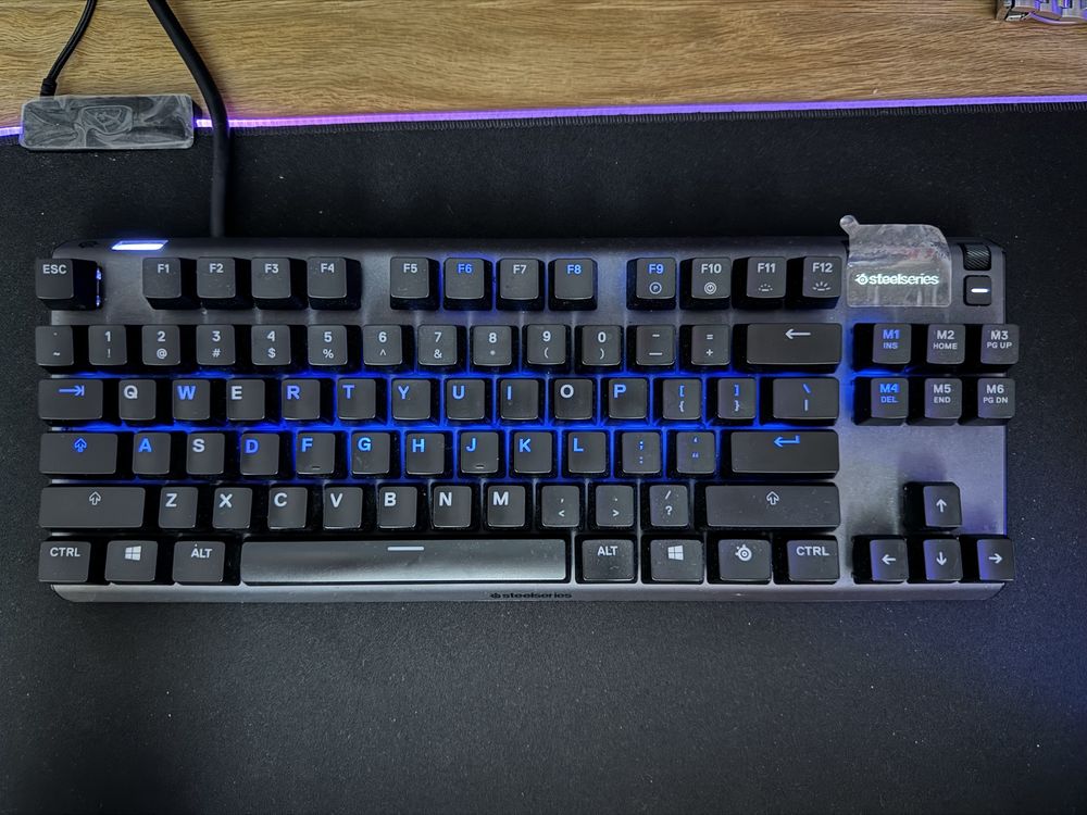 Vendo Steelseries Apex 7 TKL UK Como nock