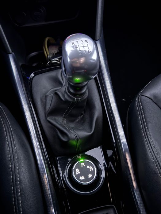 Peugeot 2008 Allure 1.6 e-Hdi 115cv