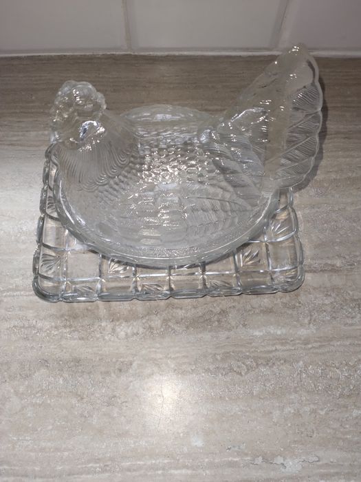 Kryształowa kura xl z PRL z podstawka