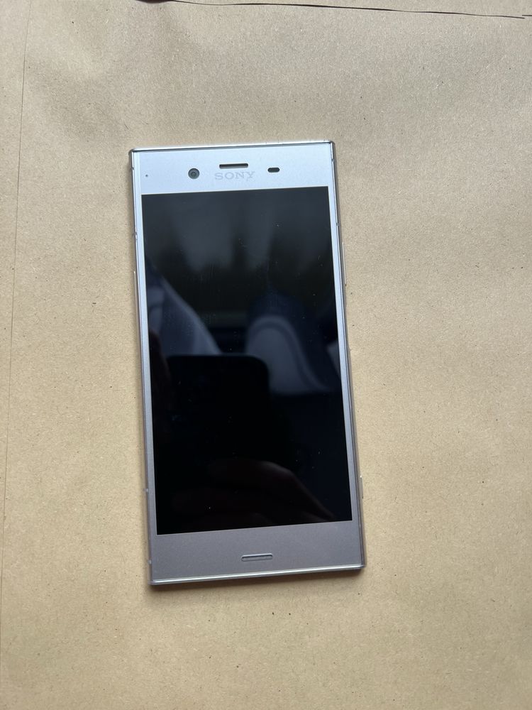 Sony Xperia XZ1 srebrny 4 RAM pamieć 64GB