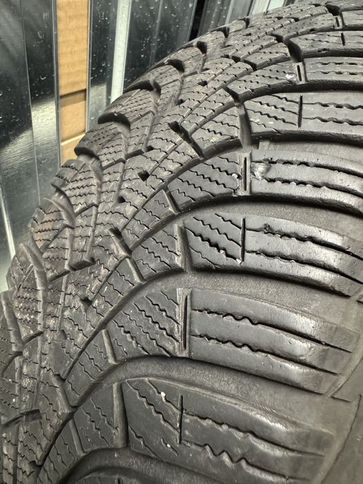 Зимові шини GOODYEAR 205/60 R16