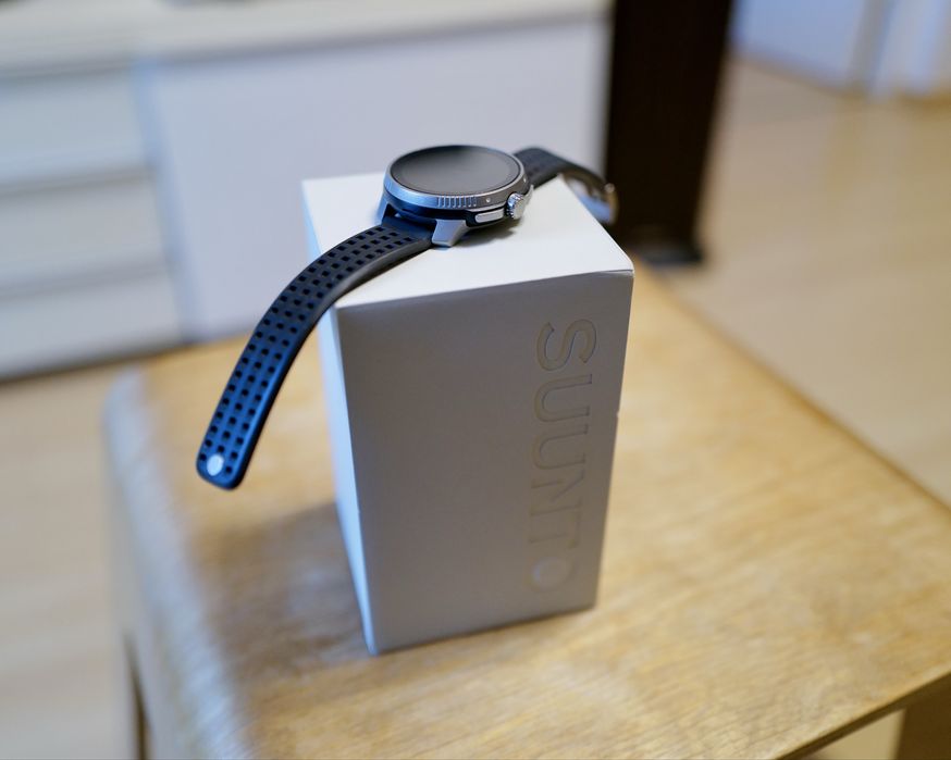 Zegarek sportowy Suunto Race Titanium Charcoal jak Garmin