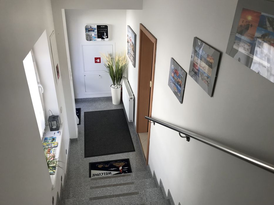 OKAZJA ! - NOCLEGI NAD MORZEM /  „Surga Apartament” w Ustroniu Morskim