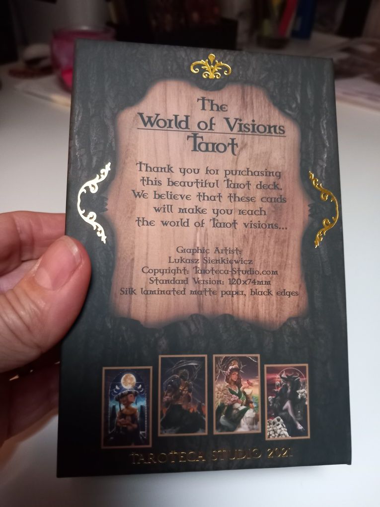 Tarot The World of Visions