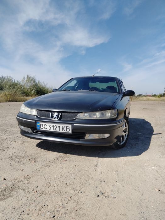 Продаю Пежо, машина їздить що дня, масла не бере ,