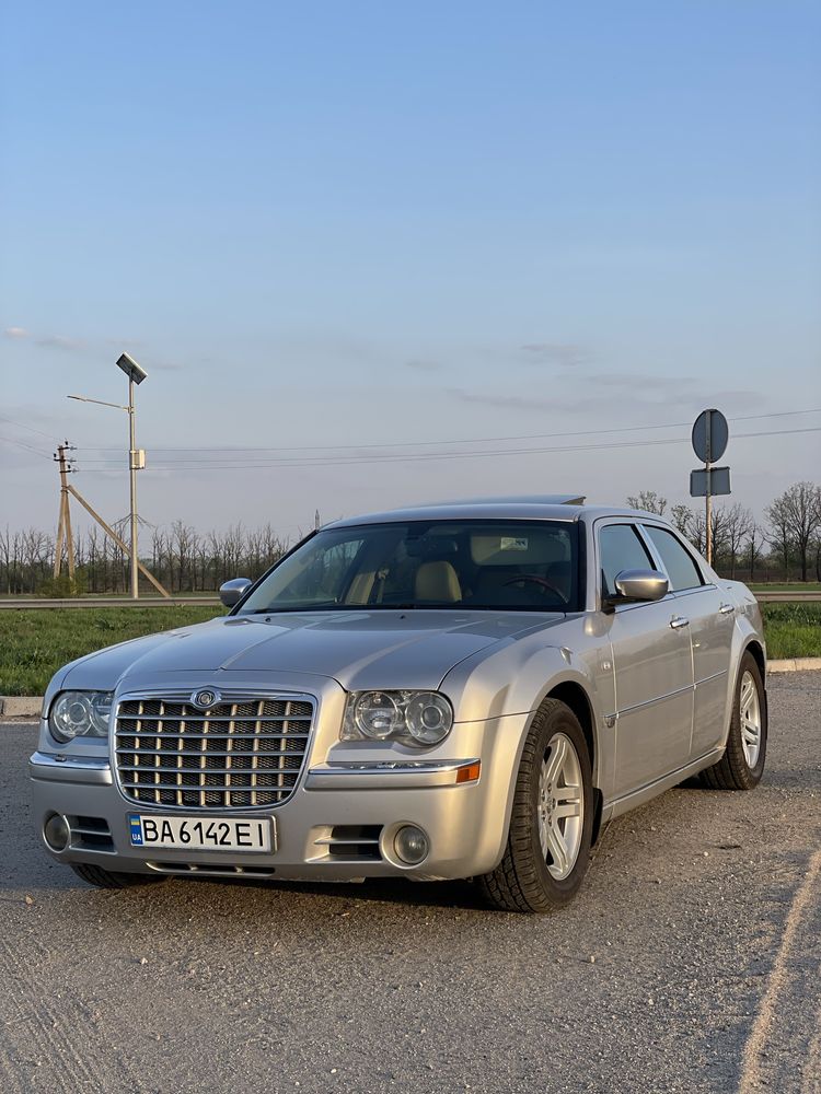 Продам Chrysler 300C