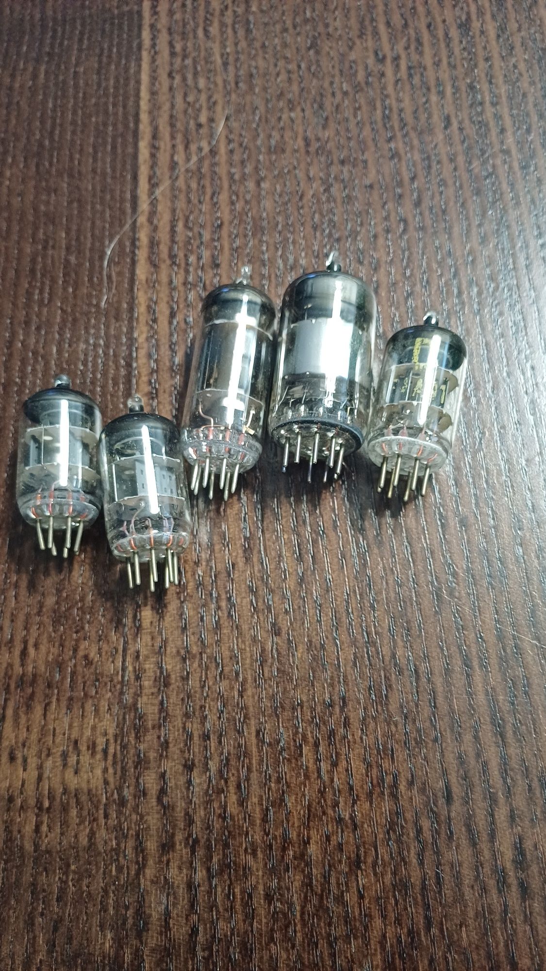 Lampy elektronowe zobacz