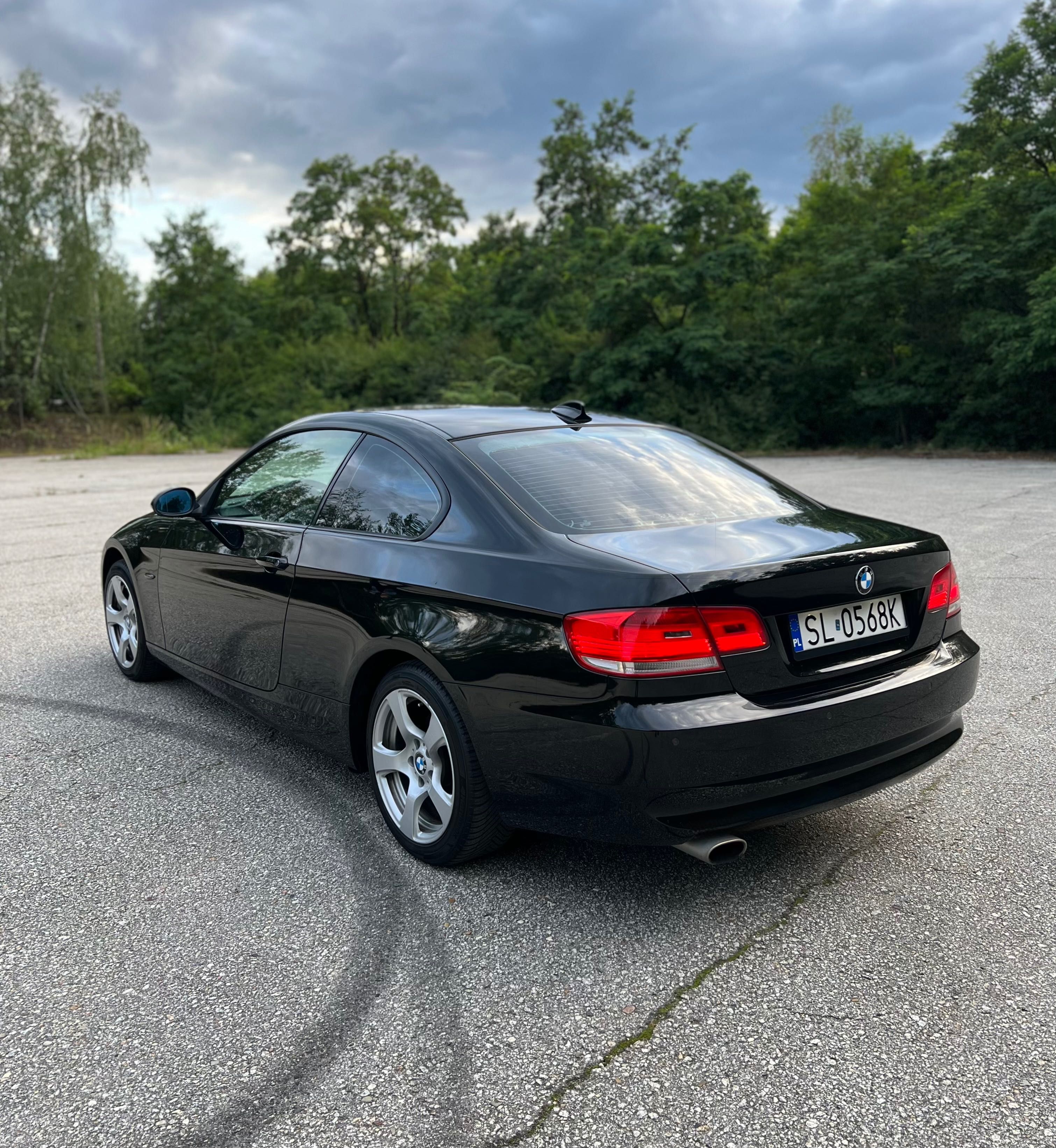 BMW E92 320i coupé BMW 3 BMW seria 3