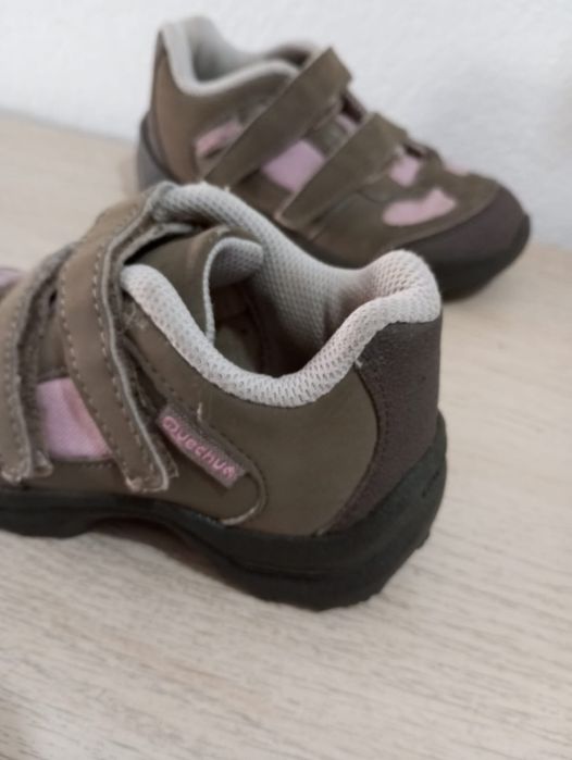 Sapatos Quechua Tamanho 27