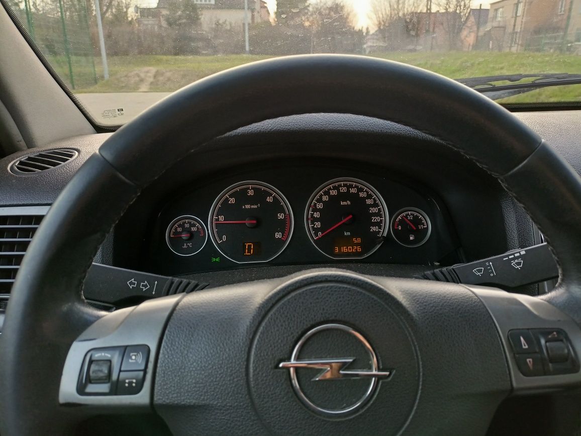 Opel Vectra C 2006r. 1.9 150km Diesel Automat