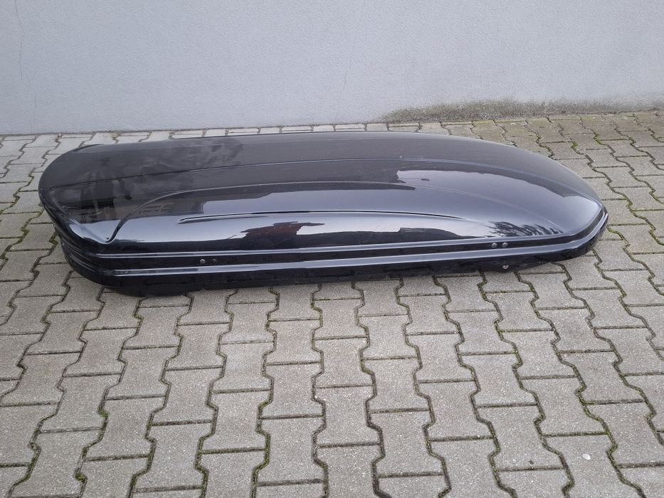 Box dachowy na narty