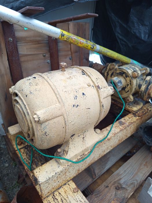 Pompa silnikowa boschammer