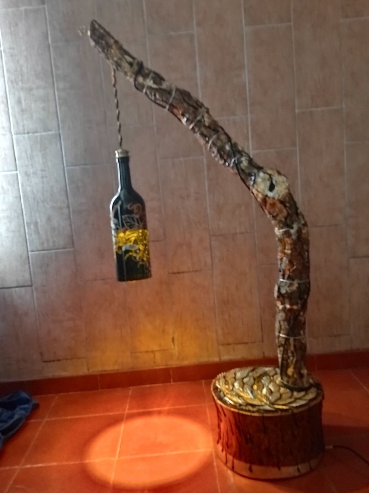 Candeeiro de pé de autor