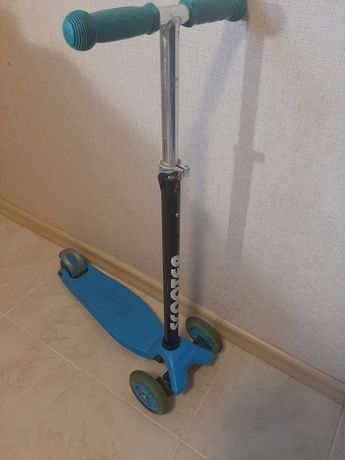Детский Самокат "scooter".