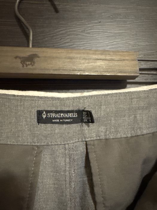 Брюки stradivarius сірі