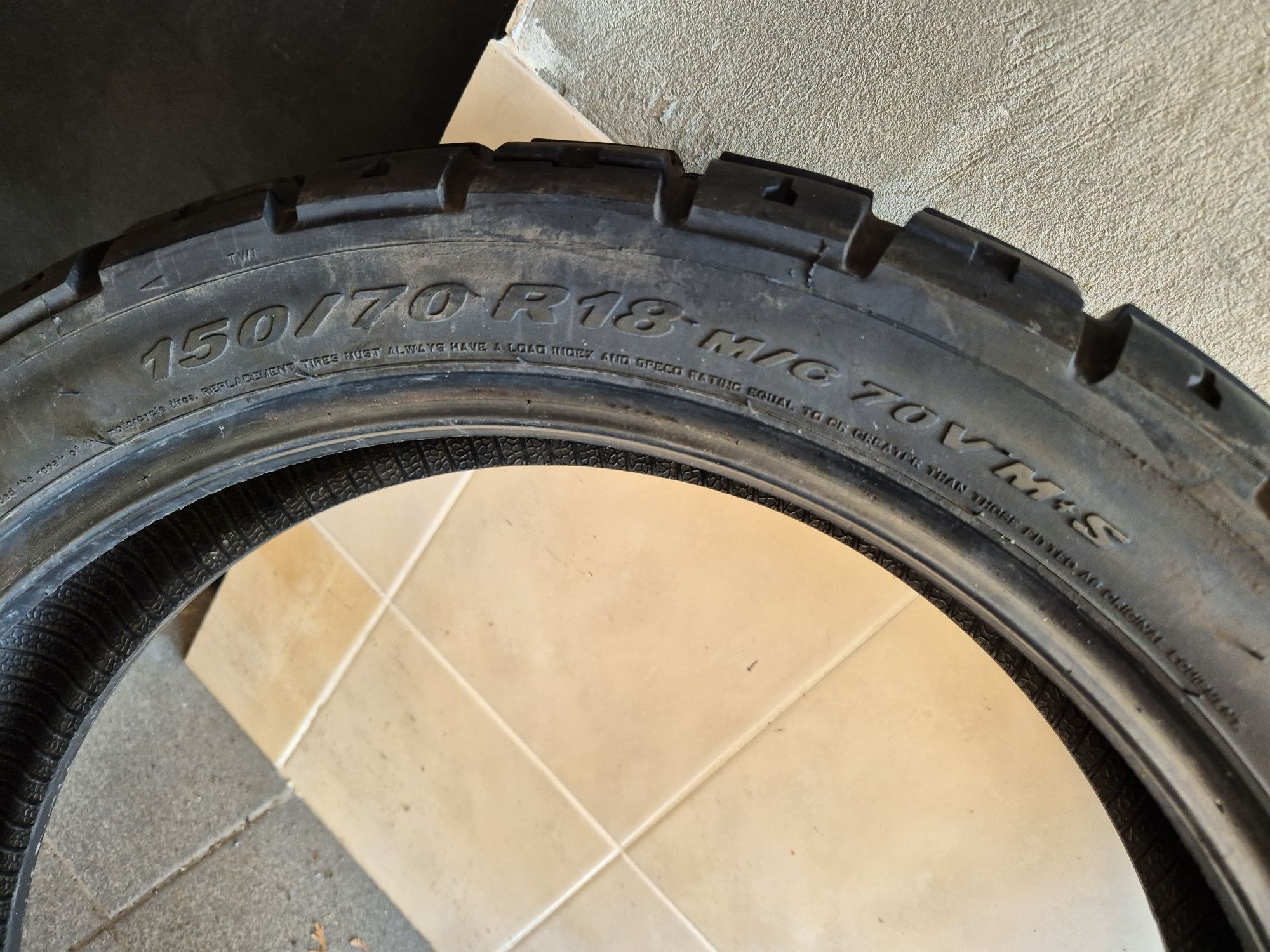 Mitas C-19 r21  Pirelli Scorpion r18 r21