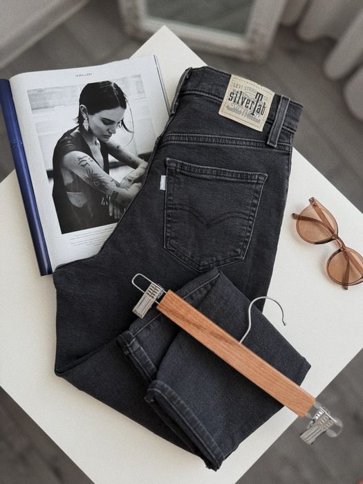 Новые джинсы mom levis silvertab