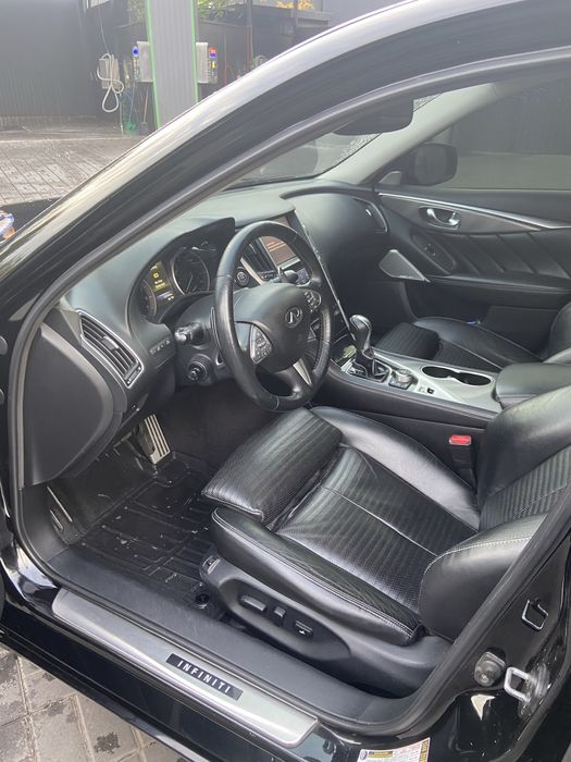 Продам Infiniti Q50S