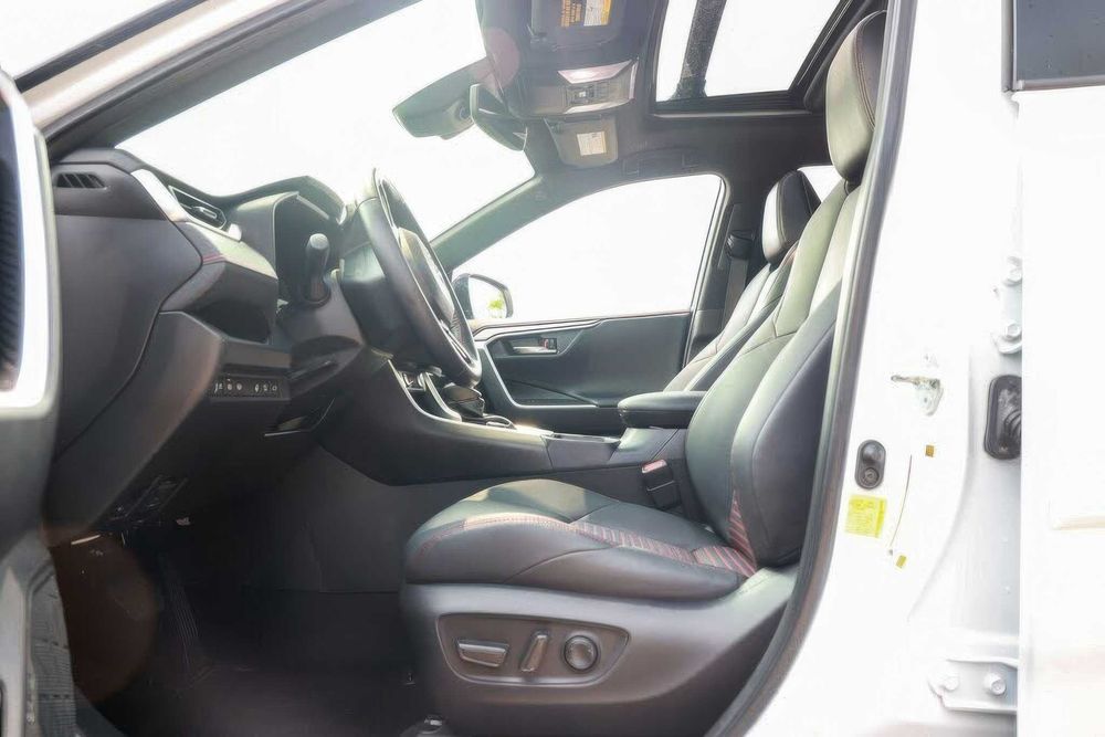 Toyota RAV4 Prime XSE      2023