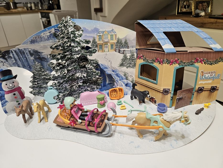 Playmobil zimowa kraina konie sanie jelonek