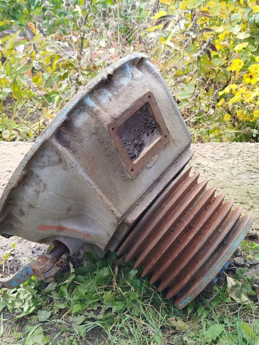 Кожух з кон-приводом ЯМЗ-238