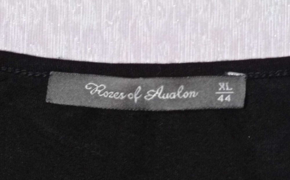 Базовое черное платье, вискоза, Roses of Aualon (Македония).