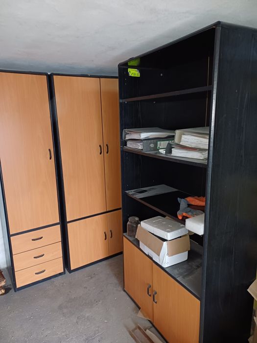 Szafki i regał do oddania za darmo