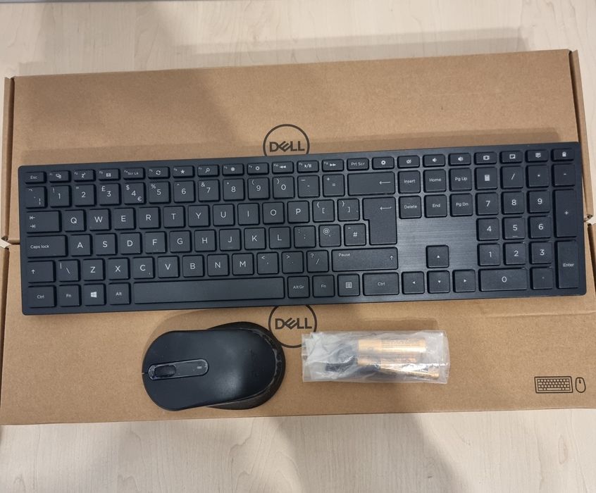 Bezprzewodowa klawiatura i mysz Dell