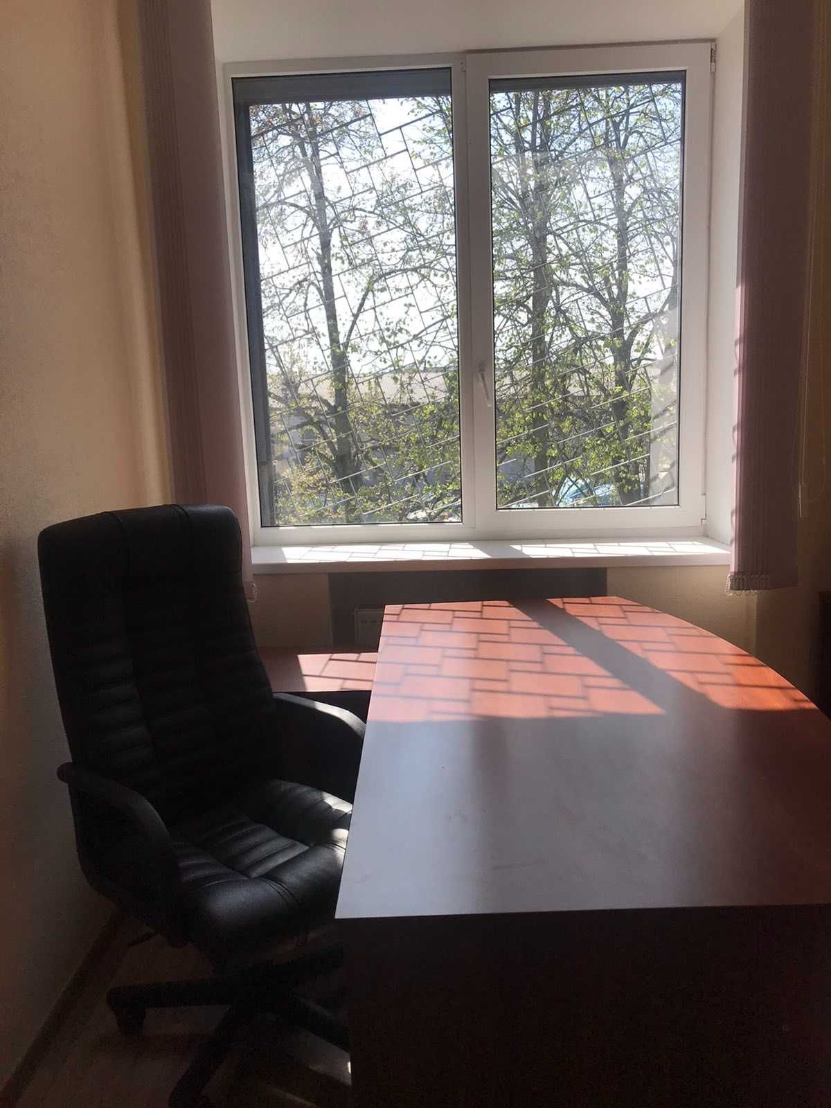 Довгострокова оренда офісного приміщення в місті Бориспіль .