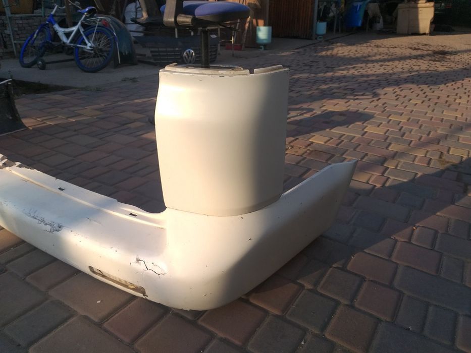 Бампер задній на фольксваген Т5 , б.в.