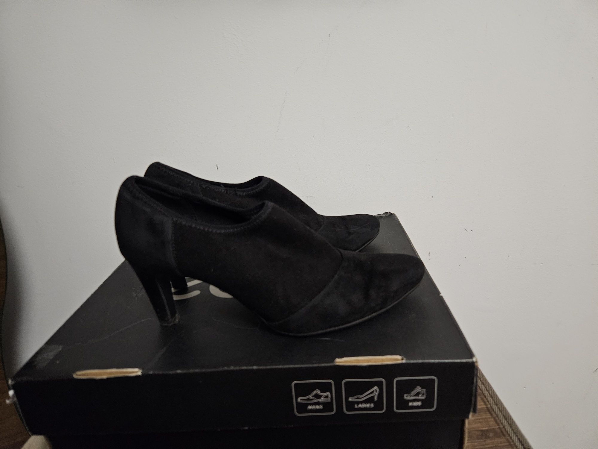 Buty ecco 36 czarne szpilki skóra naturalna