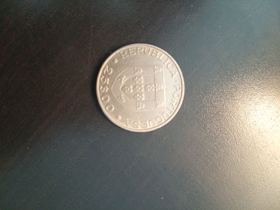 25 escudos - Adesão de Portugal à CEE - Portugal	1986