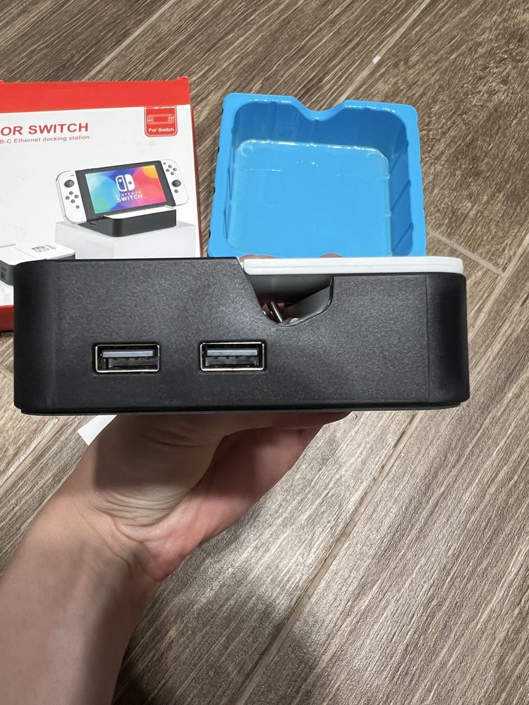 Док-станція 6 в 1 Lesooy Switch USB-C Зарядна станція