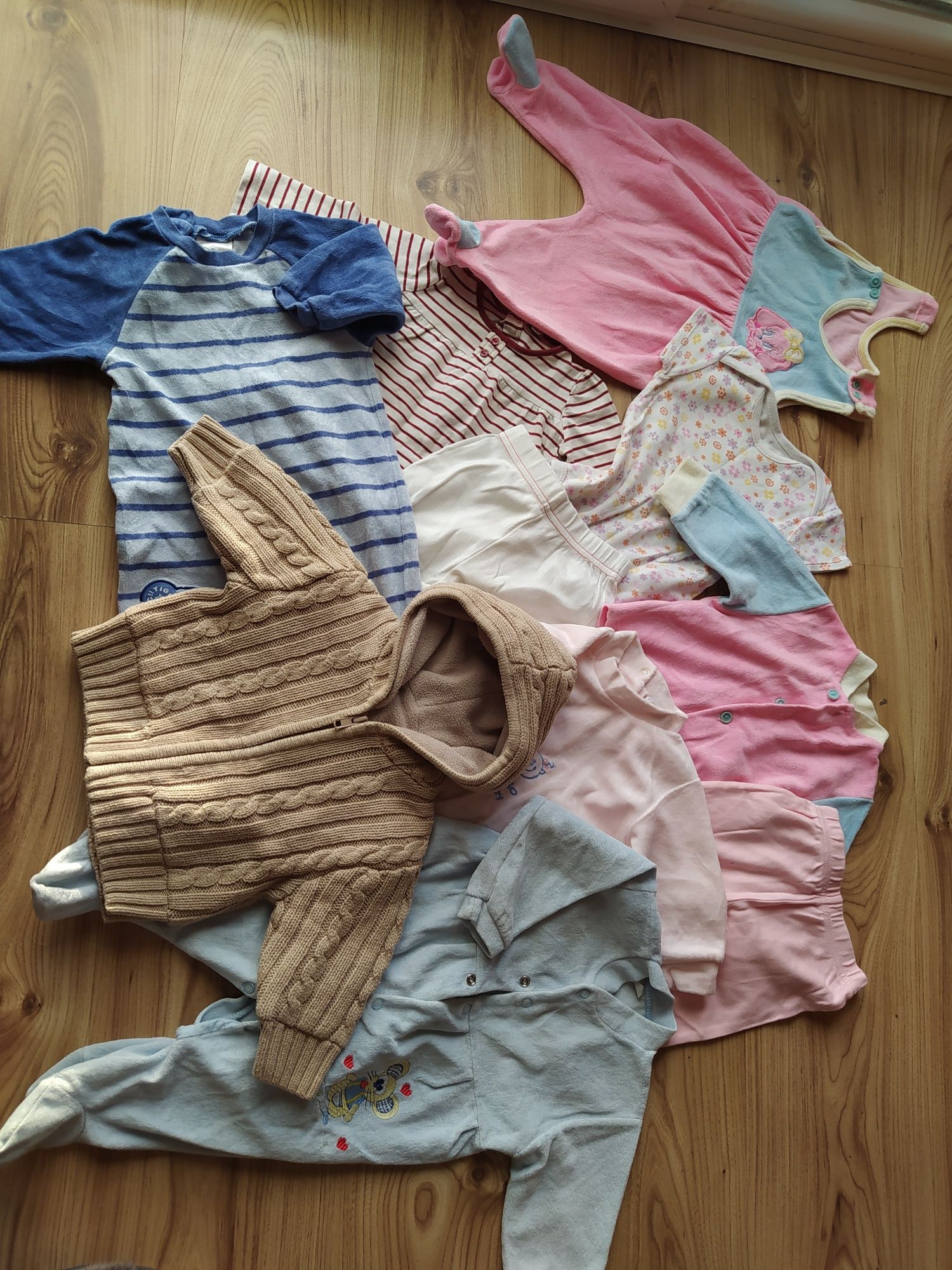 Sweter, śpiochy, kaftanie spodnie, bluzka r. 62