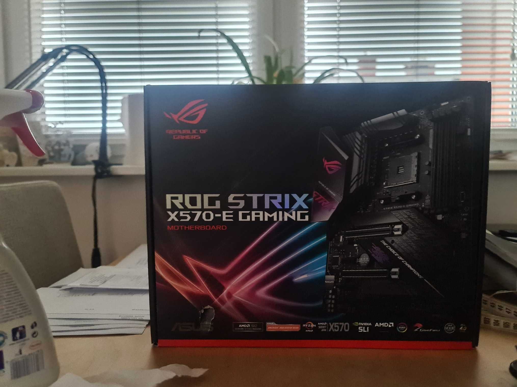 Płyta główna ATX Asus ROG Strix X570-E Gaming