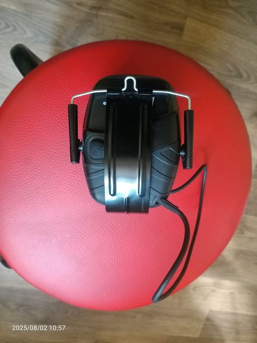 Навушники активні Howard Leight Impact Sport Black