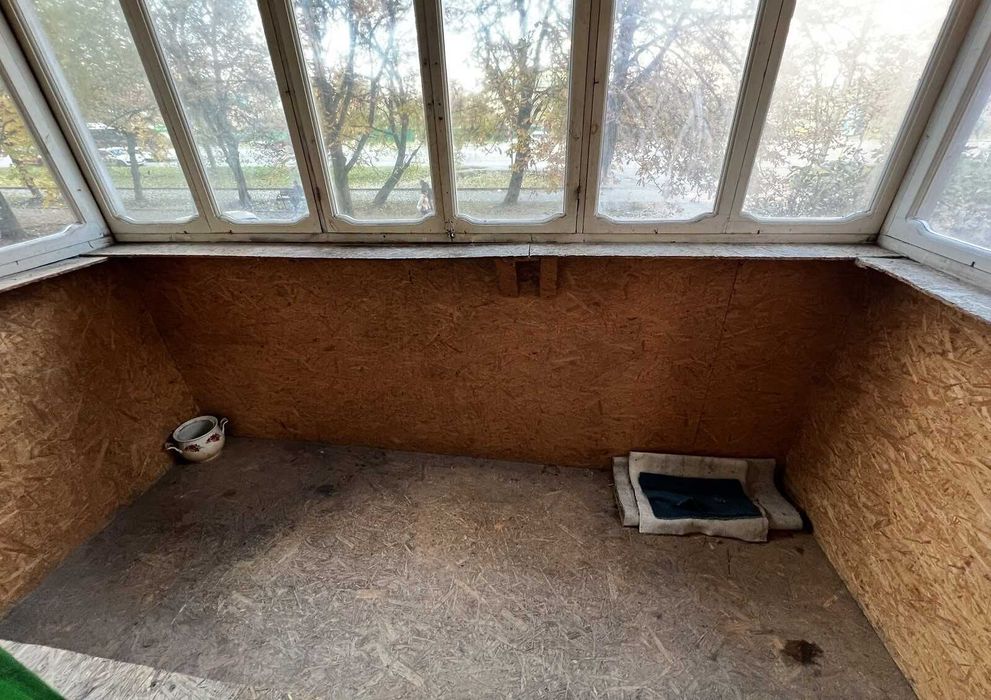 Продаж 1-кімнатної квартири на Виставці, просп. Миру