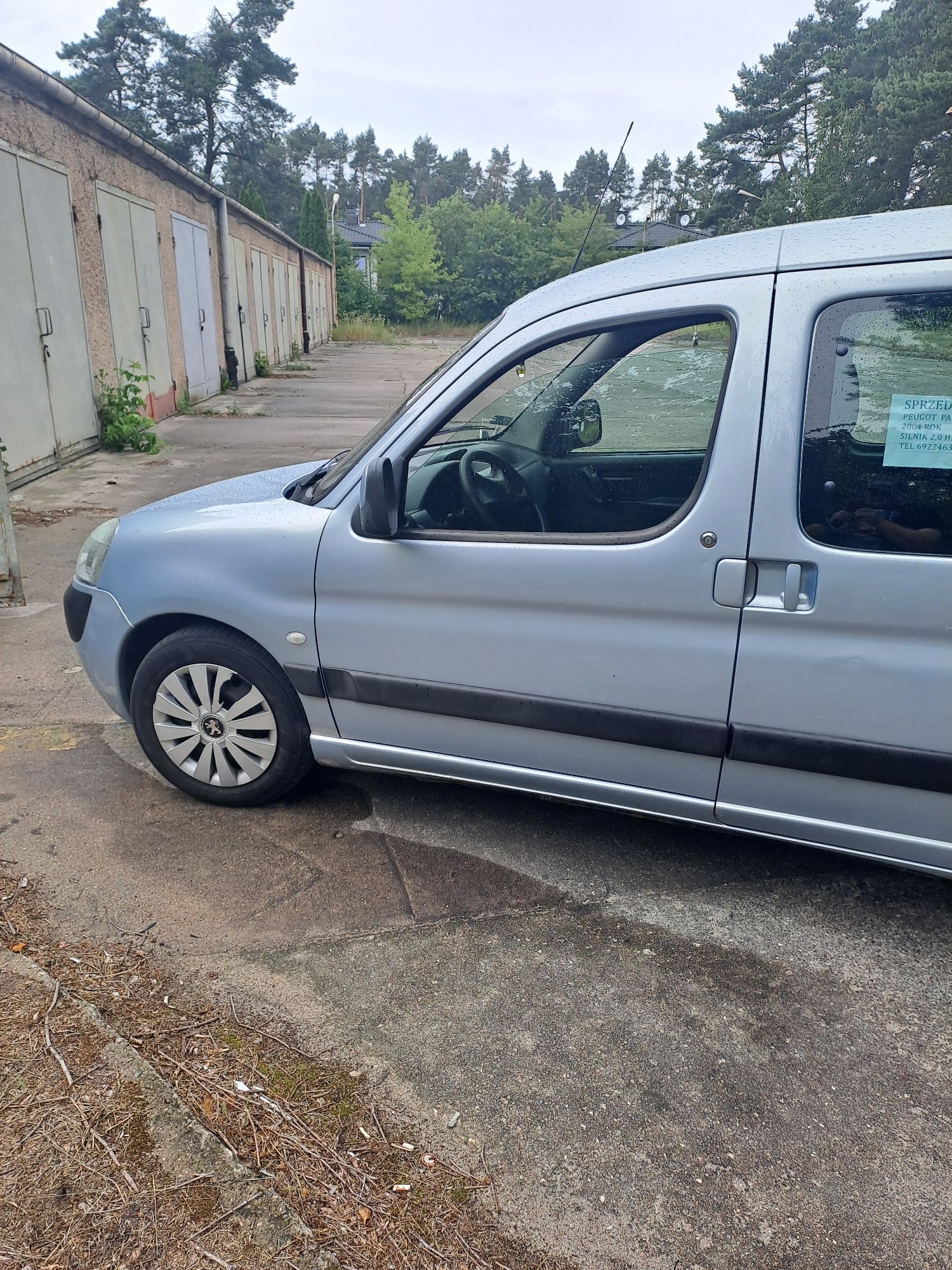 Peugot partner sprzedam jeździ skręca.