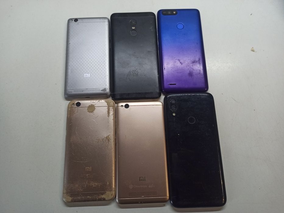Продам лот телефонов xiaomi