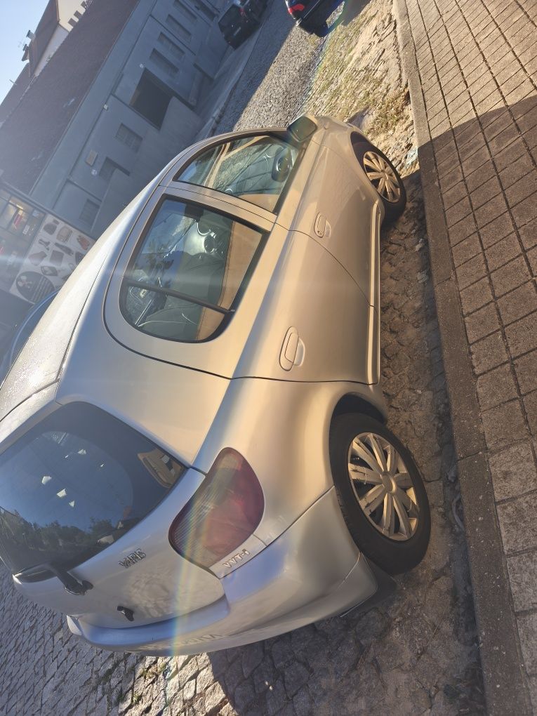 Toyota Yaris vvt-i