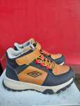 Buty jesienno zimowy Umbro.Rozmiar 31.Zadbany.