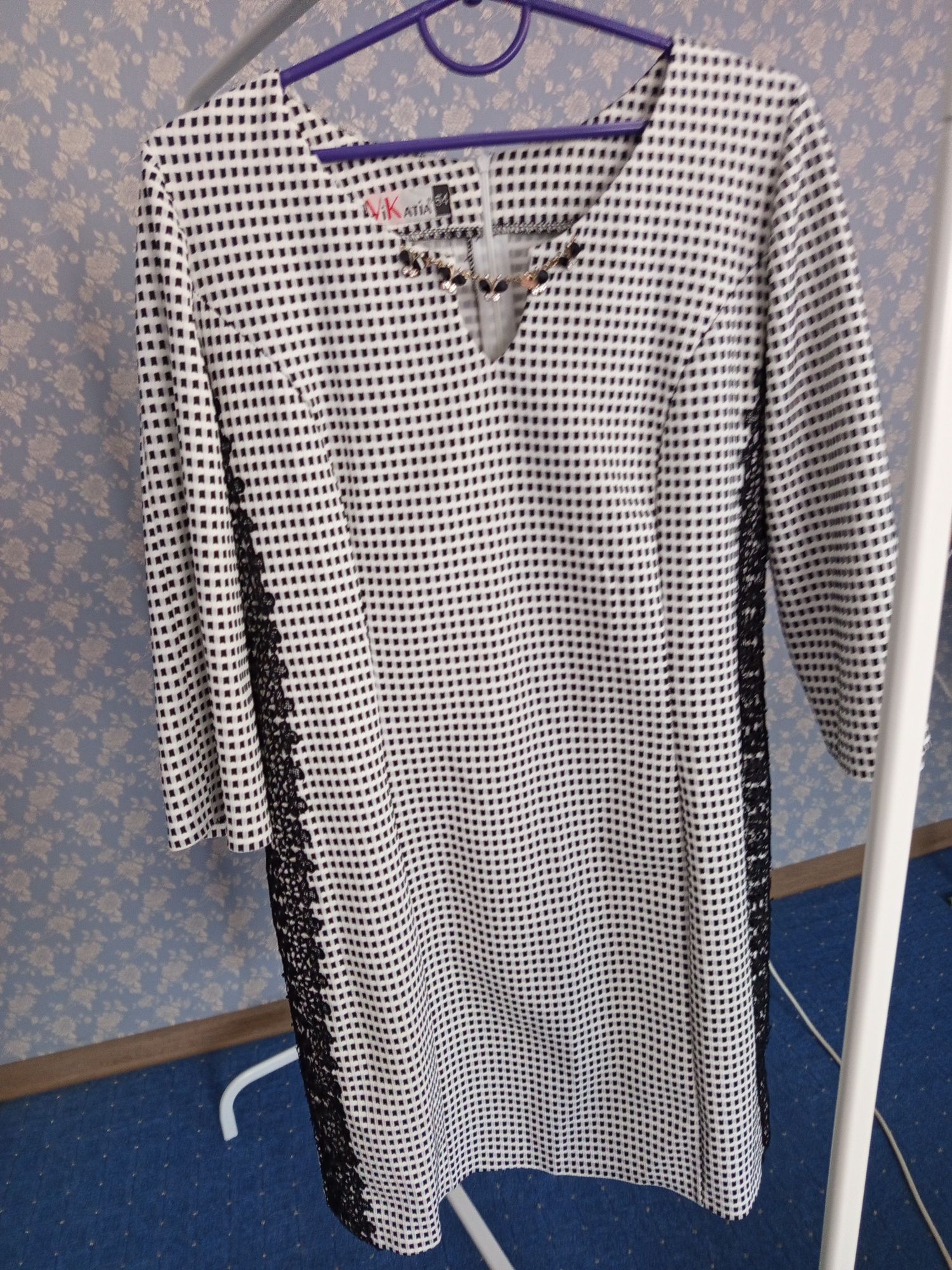 Продам сукню на р. 52