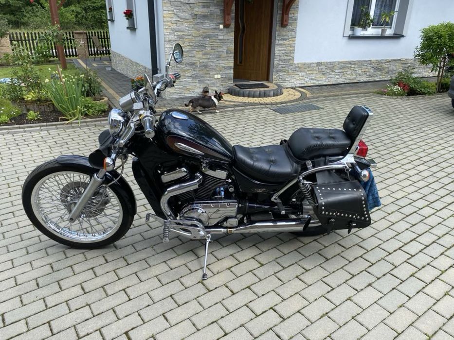Suzuki Intruder VS 800