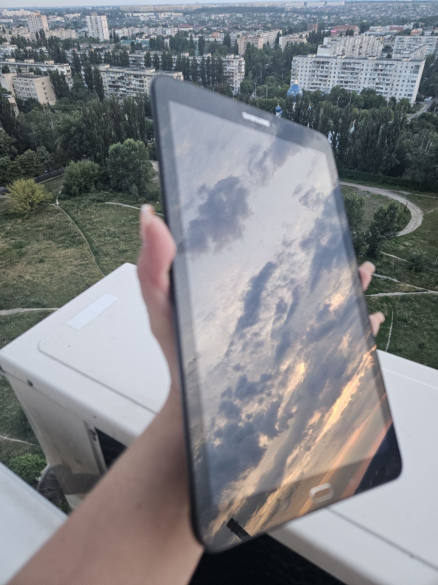 Планшет Samsung Galaxy Tab E