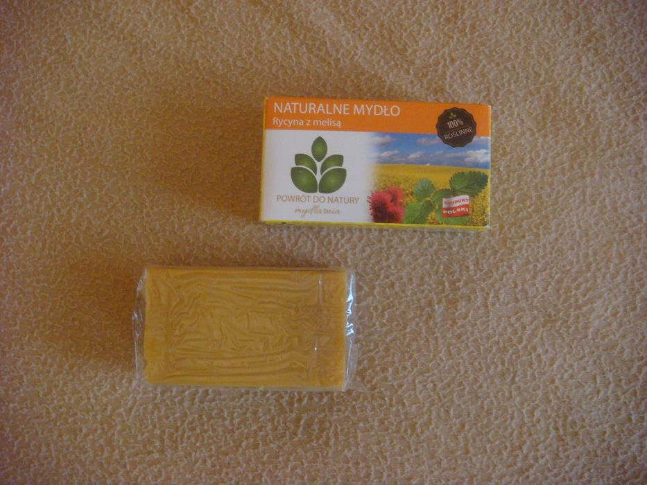 mydła naturalne z woskiem pszczelim, olejem migdałowym, błotem z morza